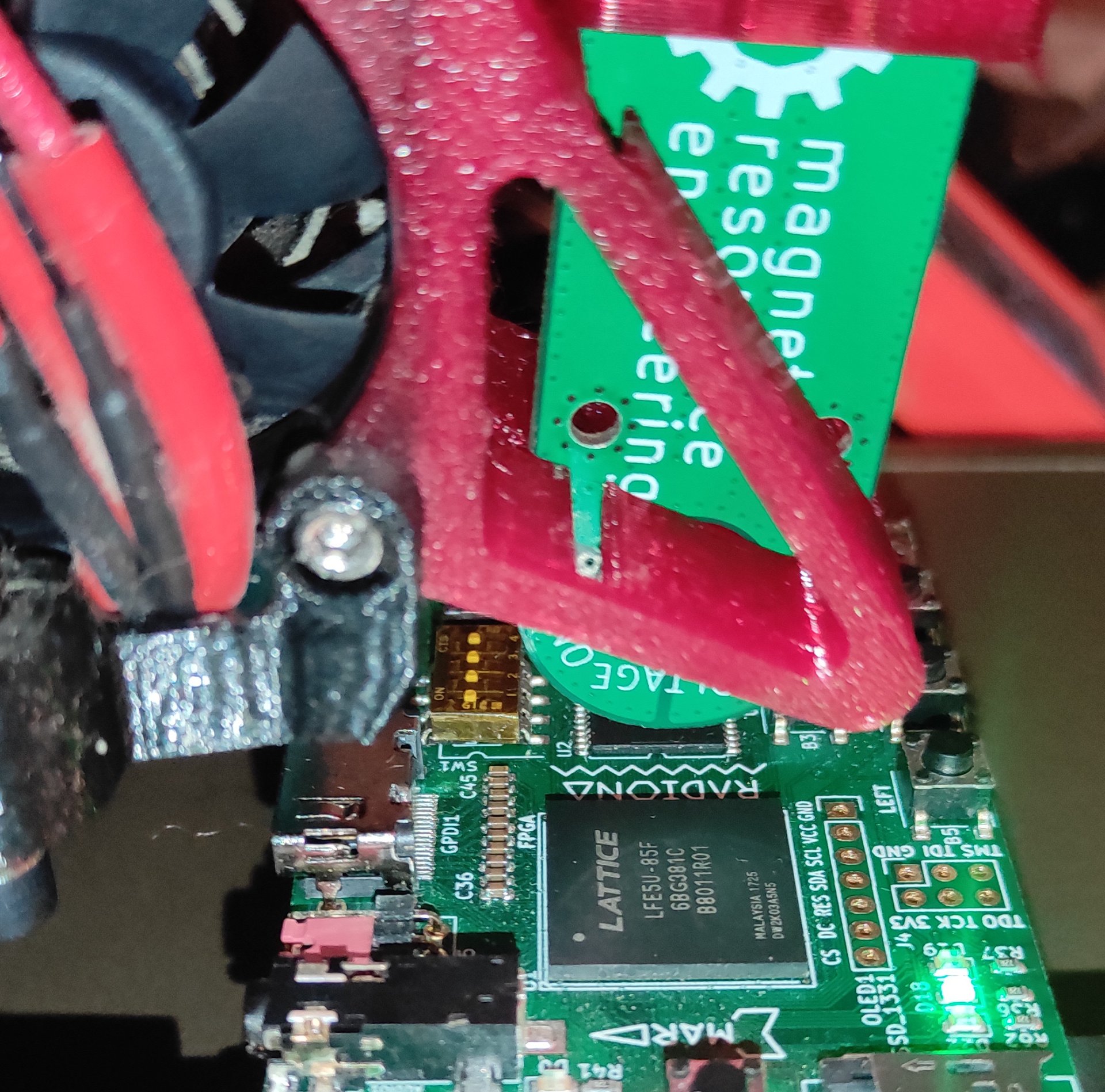 Picture of same probe on 3D printed probe holder, but rotated by 90 degrees